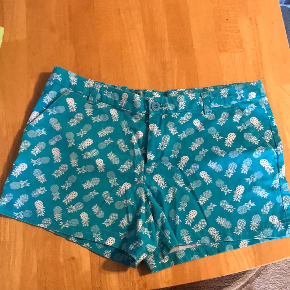 Size 14, BCG pineapple patterned shorts